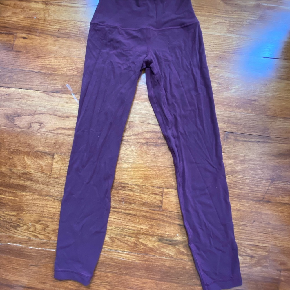 Cutest lululemon maroon align leggings!!